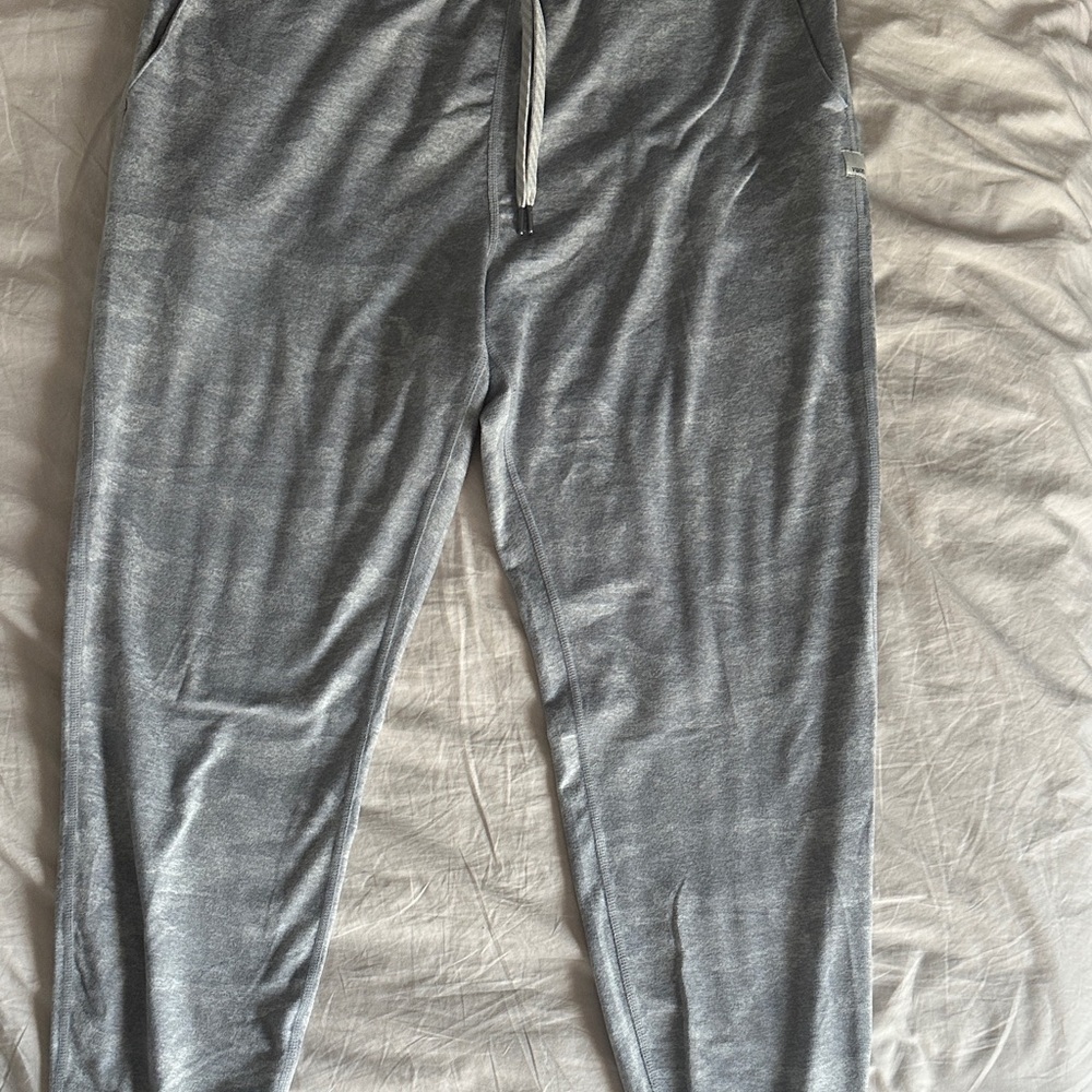 Women’s Vuori Grey Camo Drawstring Jogger Pants